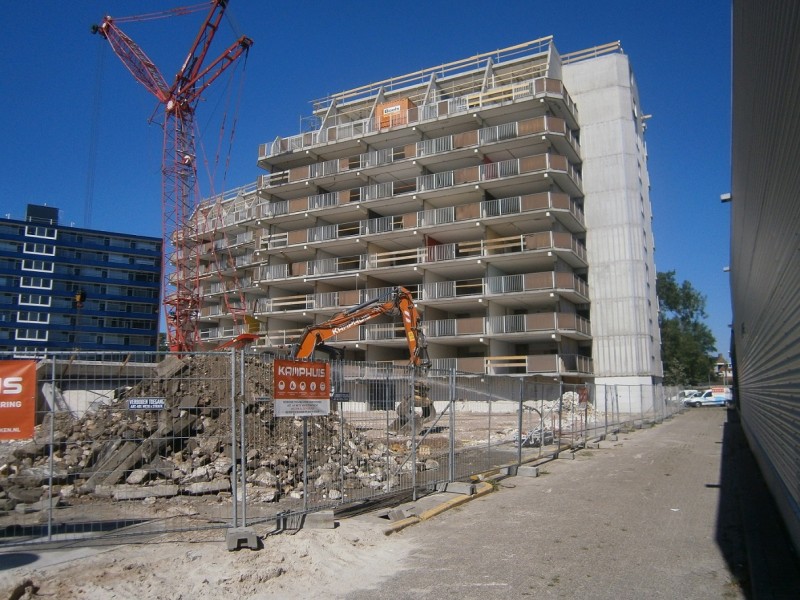 Haaksbergerstraat Zuiderspoorflat sloop 29-6-2018.JPG