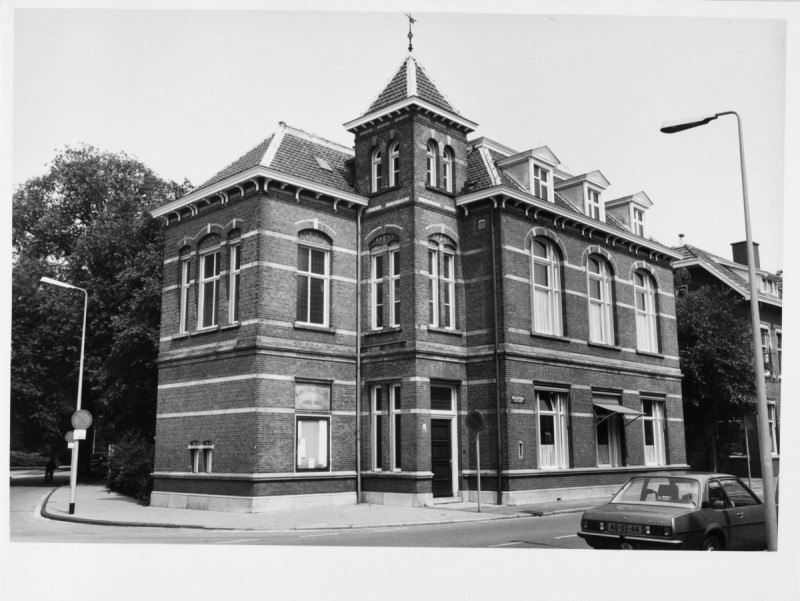 Molenstraat 23 Kantongerecht. gemeentelijk monument.jpg