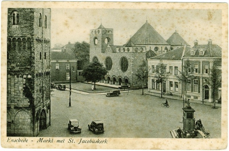 Markt St Jacobuskerk 25-7-1949.jpg