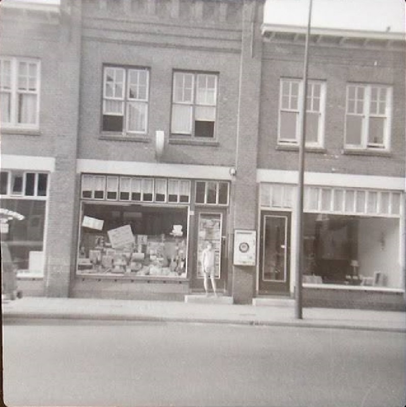 C.F. Klaarstraat Knoop muziekhandel.jpg