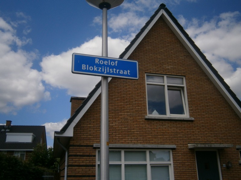 Roelof Blokzijlstraat straatnaambord.JPG