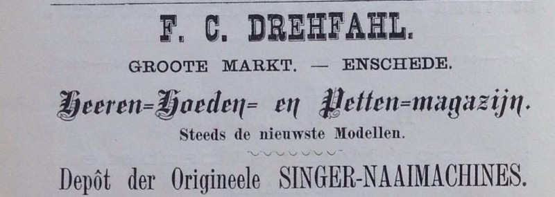 Grote Markt F.C. Drehfahl hoeden en petten Singer-naaimachines.jpg