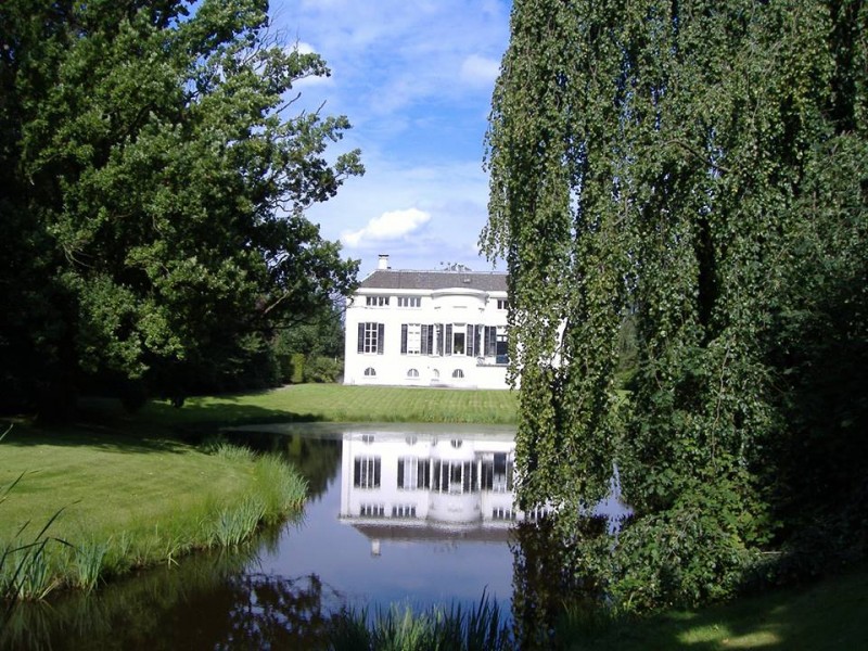 Hengelosestraat 111 villa Schuttersveld achterkant.jpg