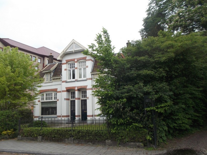 Hengelosestraat 107 dienstwoning villa Schuttersveld rijksmonument.JPG