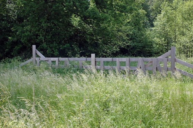 Oostweg ter hoogte van de Eekmaat tussen Gronausestraat en rotonde boerenhek Loat Goan van kunstenaar Marc  Ruygrok (2)..jpg