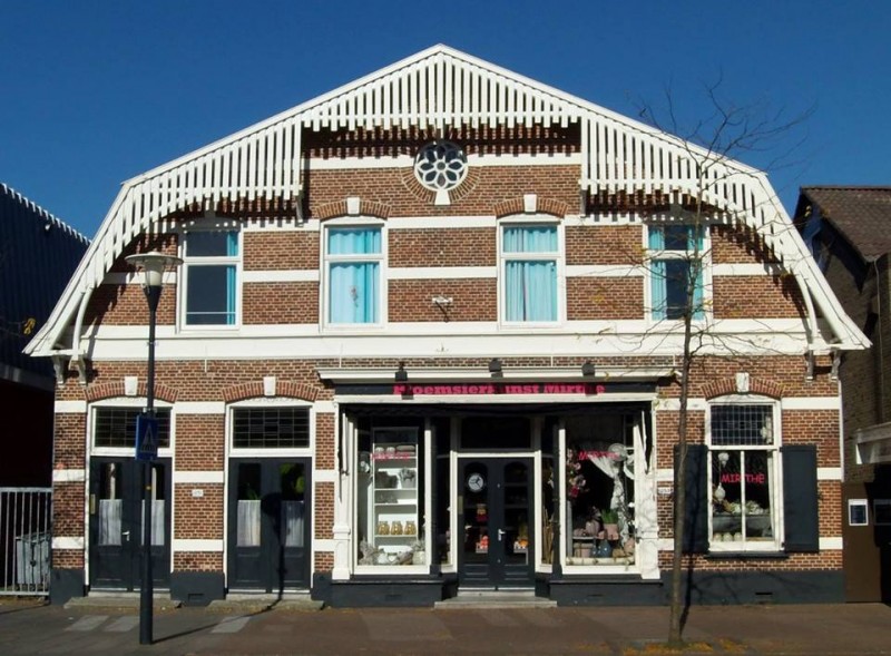 Gronausestraat 1251 gebouwd in 1900 gemeentelijk monument.jpg