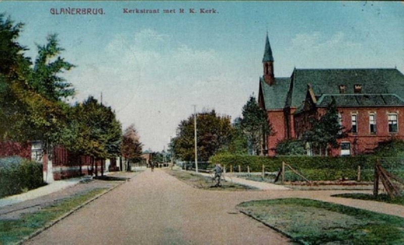 Kerkstraat R.K. Kerk 1922.jpg