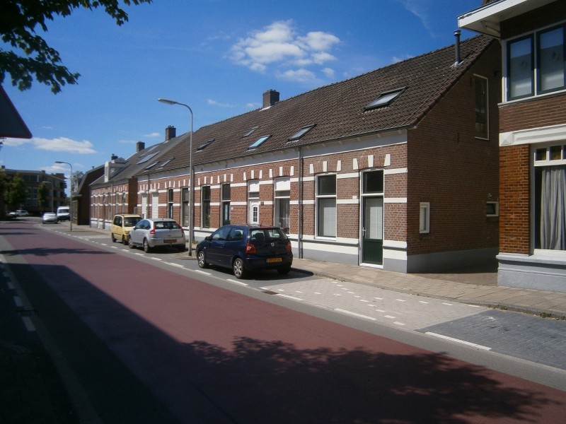 Emmastraat afdakswoningen 270 e.v..JPG