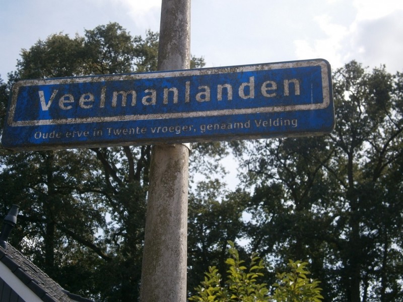 Veelmanlanden straatnaambord.JPG