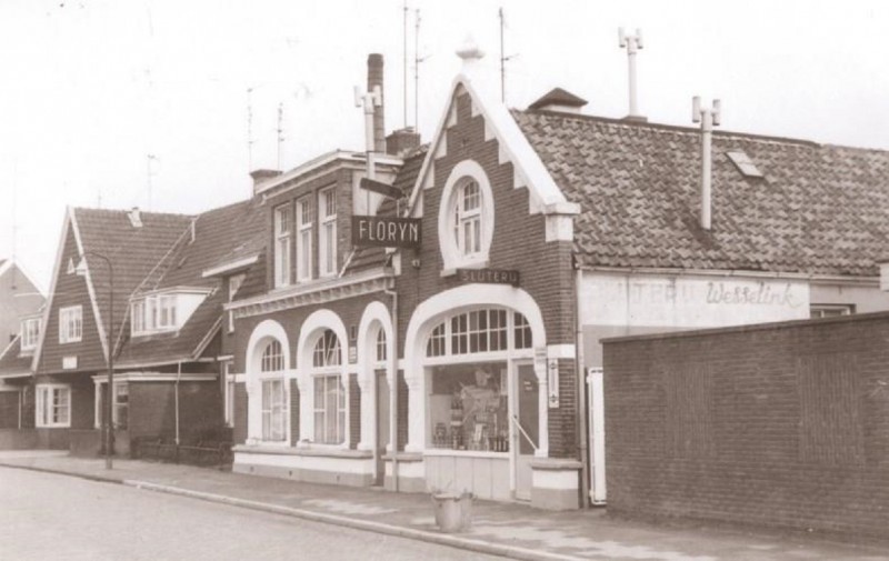 Emmastraat 261 slijterij Wesselink.jpg