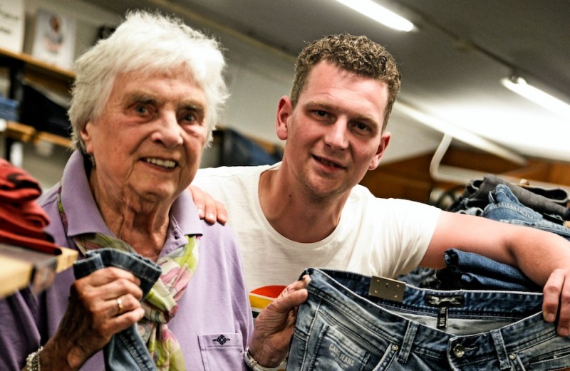 Vegter Jeans hoe oma’s winkeltje een begrip werd in Twente.jpg