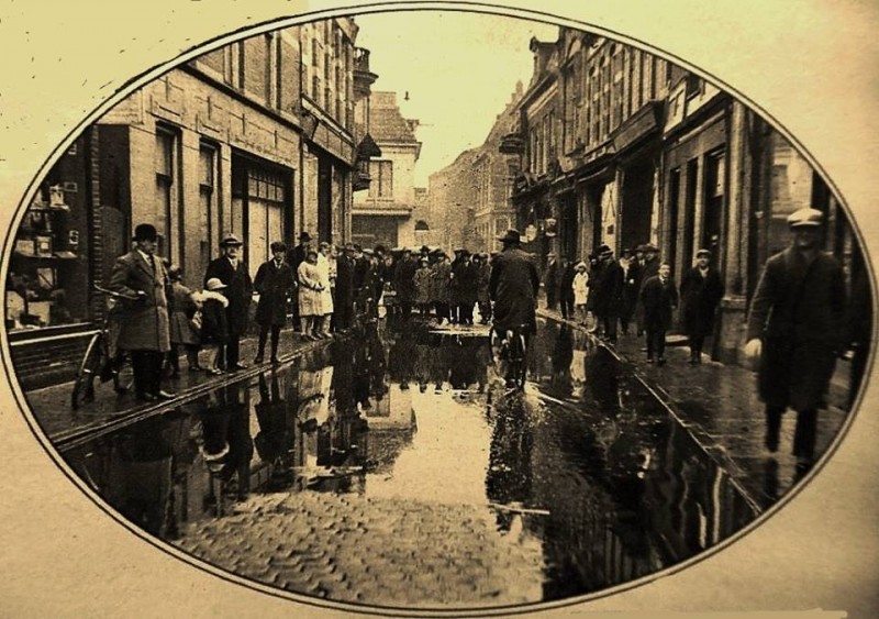Haverstraat 1928 wateroverlast.jpg