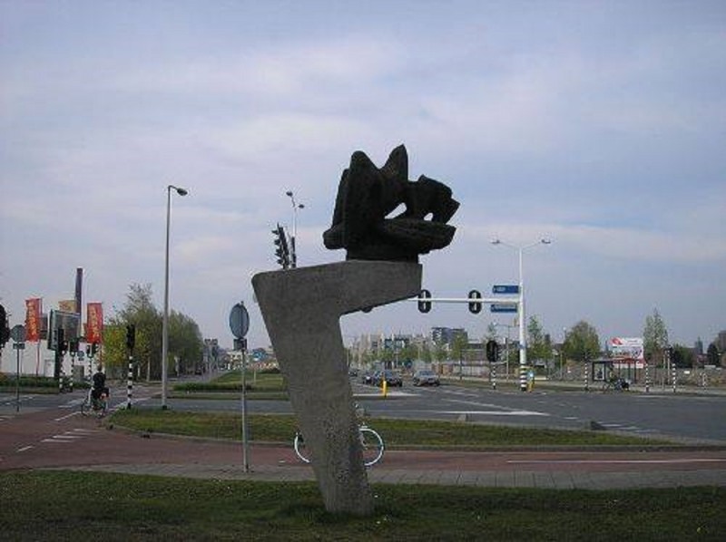 Getfertsingel hoek Zuiderval Monument de Herrijzing.jpg