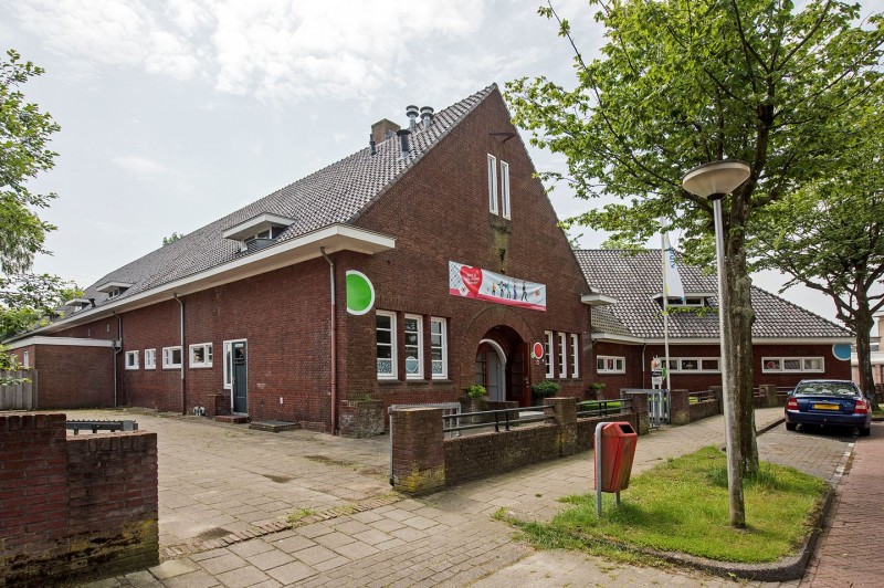 Pastoor Meijerstraat 5 Mariaschool gemeentelijk monument.jpg