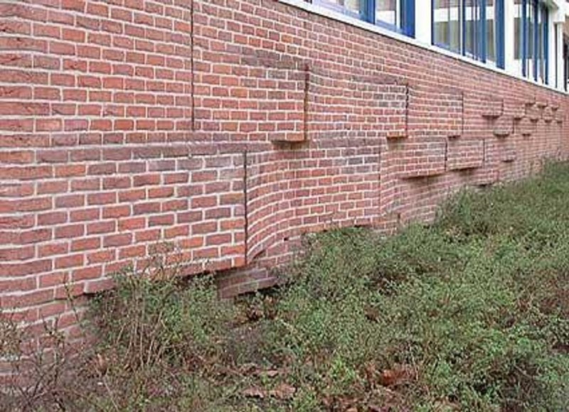 Nijverheidsstraat, thv Hermandad kunstwerk baksteenrelief.jpg