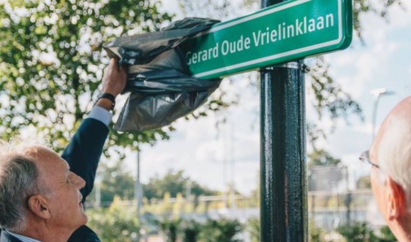 Gerard Oude Vrielinklaan straatnaambord G.J. van Heejpark.jpg