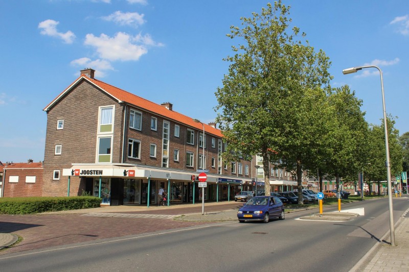 Ribbelerbrinkstraat Winkelcentrum Het Ribbelt. 2015.jpg