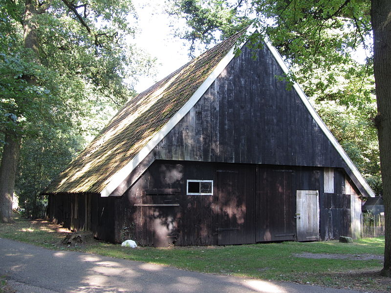 Strootsweg 407 Het Stroot schuur. Rijksmonument nr. 510588.JPG