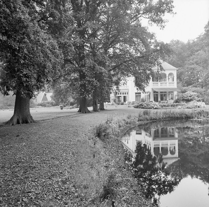 Strootsweg 401 tuinaanleg landgoed Het Stroot rijksmonument nr. 510589.jpg