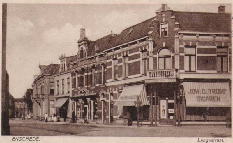 Langestraat hoek Haverstraat sigarenwinkel Joh. C Tromp.jpg