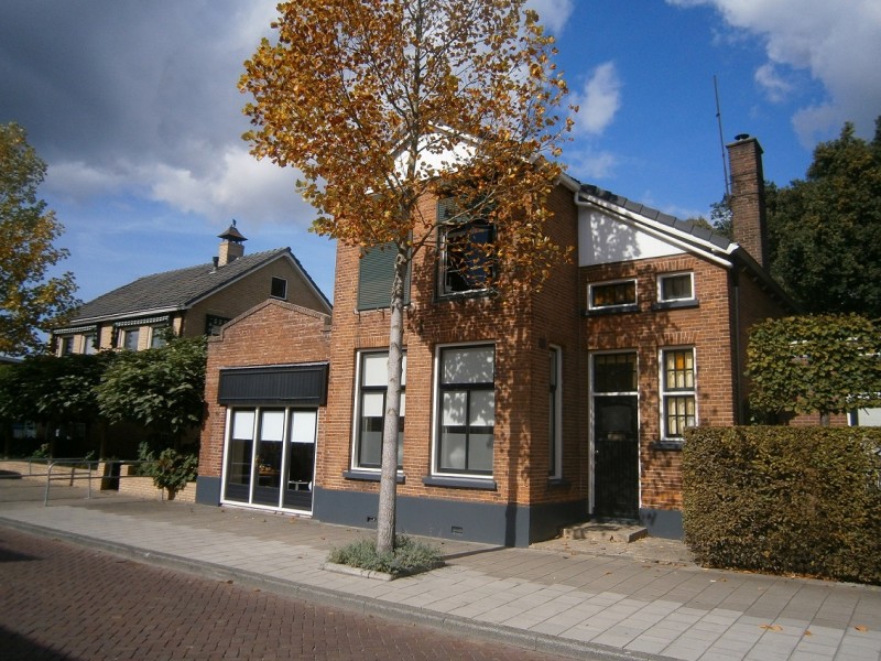 Tweede Emmastraat 10-12.JPG