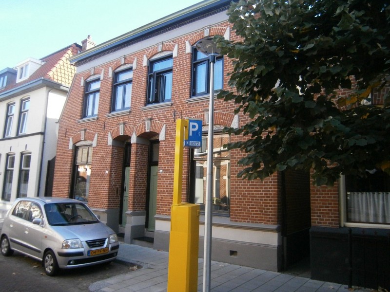 Waldeckstraat 13-15 gemeentelijk monument.JPG