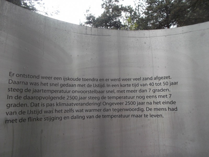 Hegebeekweg monument Laag van Usselo 13-5-2013  (2).JPG