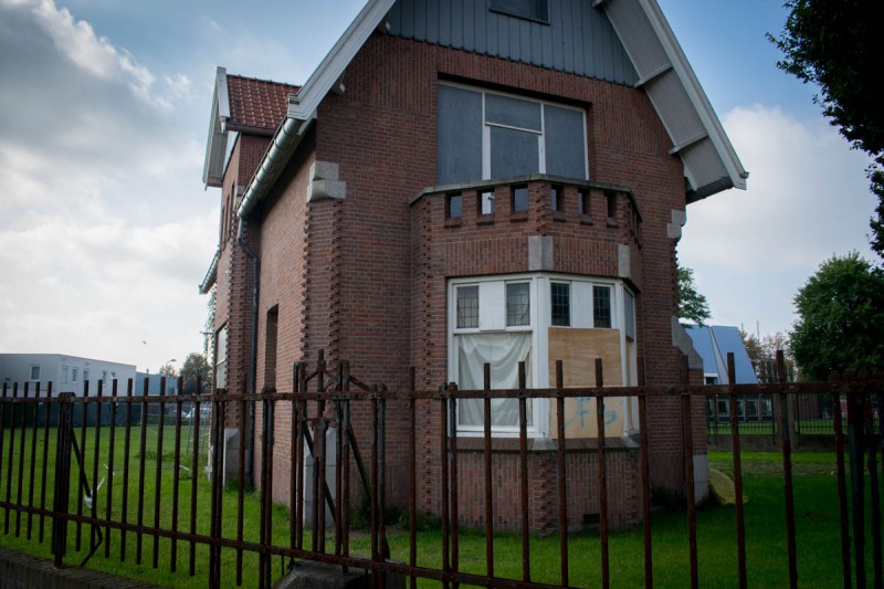 Volksparksingel hoek 2e Emmastraat leegstand.jpg