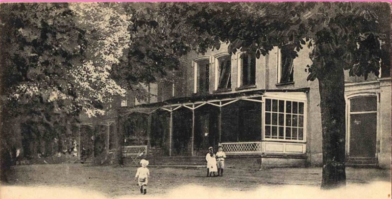 Parkweg  Zicht op het Volksparkrestaurant 1900..jpg