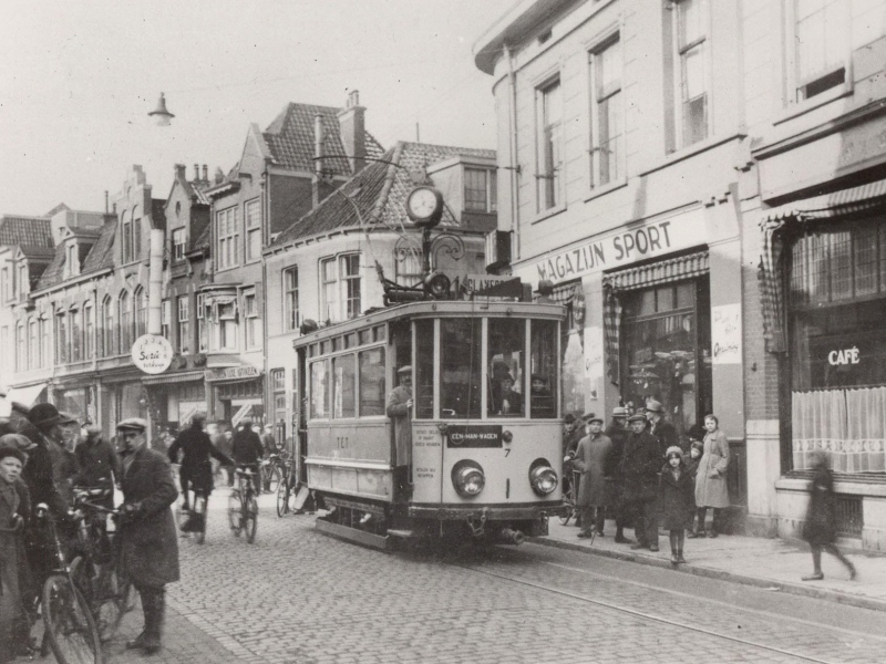 Langestraat hoek Haverstraat tram magazijn Sport.jpg