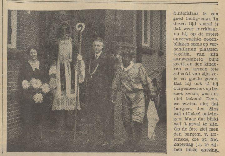 De Ruyterplein Ambtswoning burgemeester met Sinterklaas krantenfoto Provinciale Overijselsche en Zwolsche Courant 29-11-1932.jpg