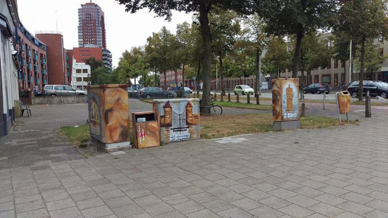 Oldenzaalsestraat hoek De Klomp beschilderde trafokasten.jpg