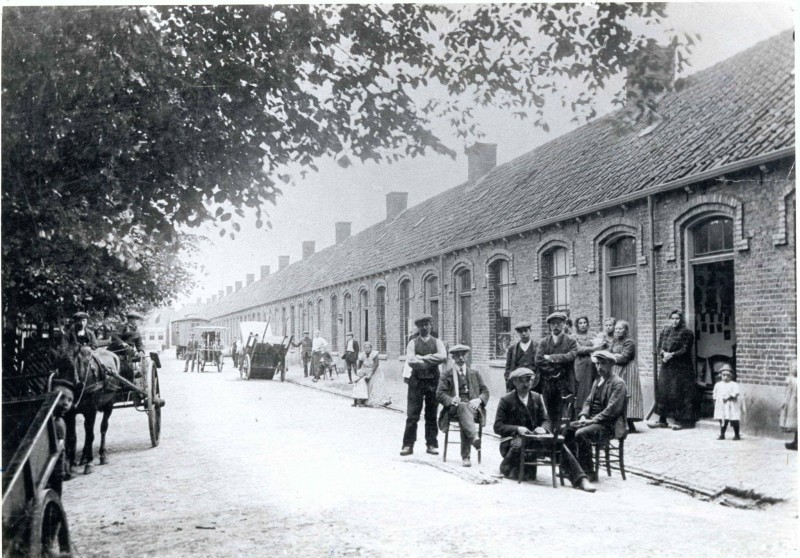 De Krim Frederik Hendrikstraat ca 1900.jpg
