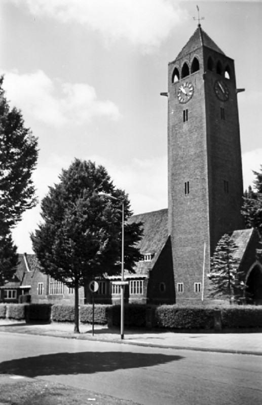 Lasondersingel 102 - Lasonderkerk 1990.jpg