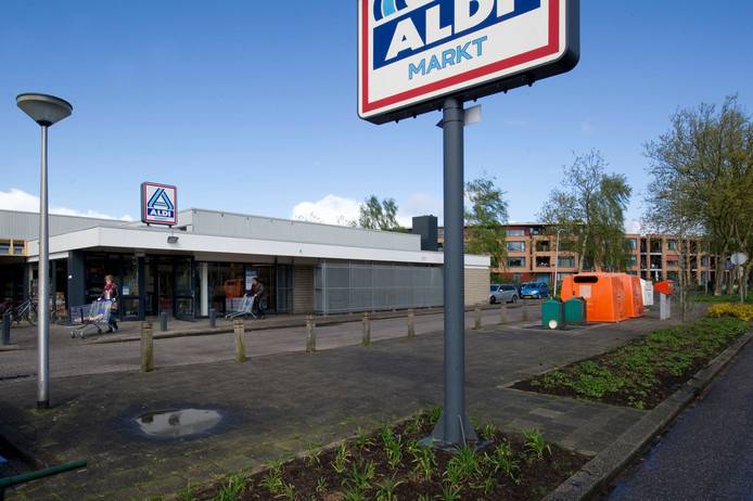In de oude vestiging van discount-supermarkt Aldi aan De Posten komt een Action..jpg