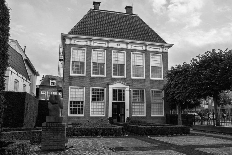 De Klomp 35 Elderinkshuis achterkant gezien vanaf de Oldenzaalsestraat 2015.jpg