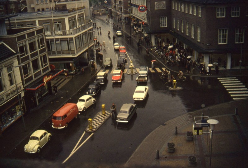 Langestraat hoek van Loenshof rechts C en A links C.Jamin en bakkerij Boelens.jpg