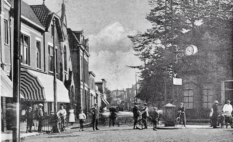 Lipperkerkstraat klomp,hoek espoortstraat (gronausestraat).jpg