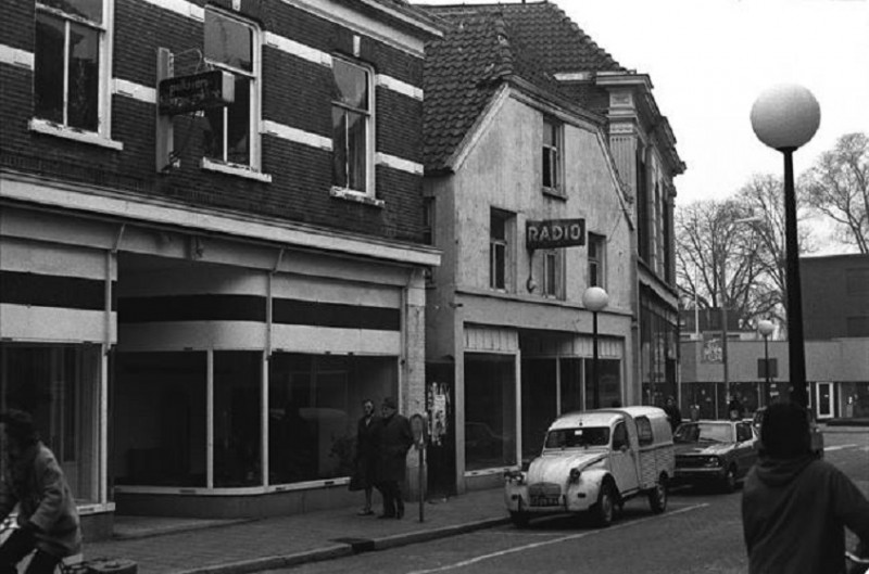 Haaksbergerstraat 25 linker pand zat Woudstra.jpg