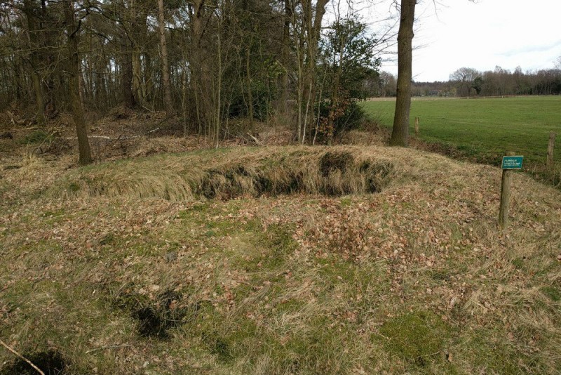 Veendijk Restanten Duits Mitrailleursnest (4).jpg