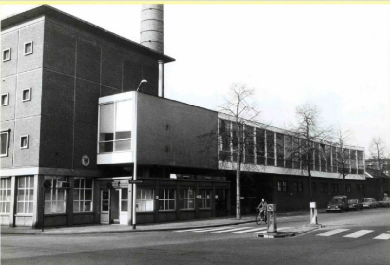 Haaksbergerstraat 1973 Hoek Nijverheidstraat met N.V. Stoomweverij de Nijverheid, later Texoprint.jpg