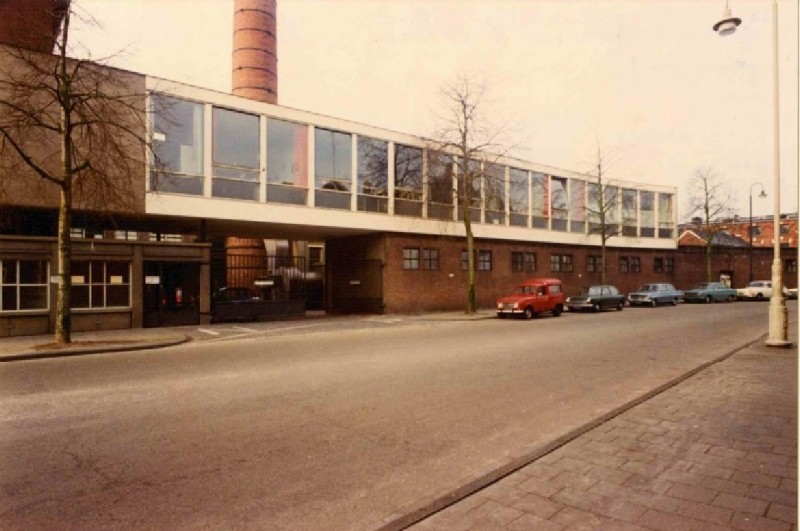 Haaksbergerstraat 1973 Texoprint. Hoek Nijverheidstraat, voormalige textielfabriek stoomweverij de Nijverheid.jpg