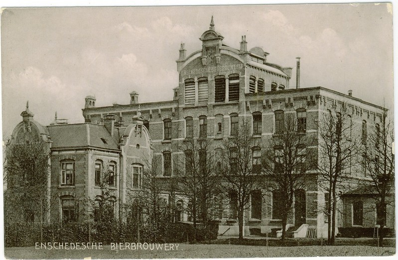 Brouwerijstraat Bierbrouwerij Grolsch ca 1900 Enschedese Bierbrouwerij De Klok.jpg