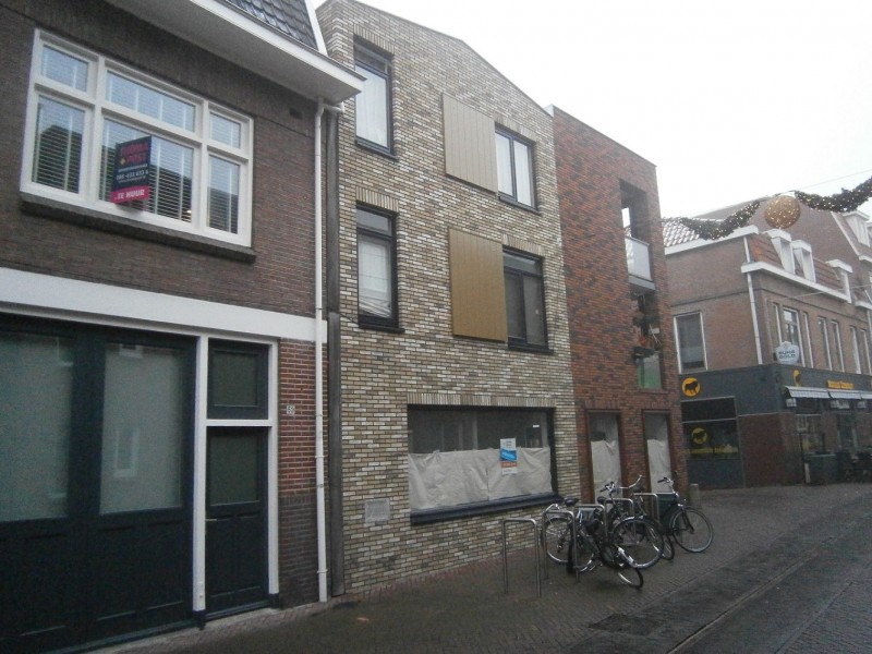 Walstraat hoek Op de Wal pand met dedenksteen stadsbrand 1862.JPG