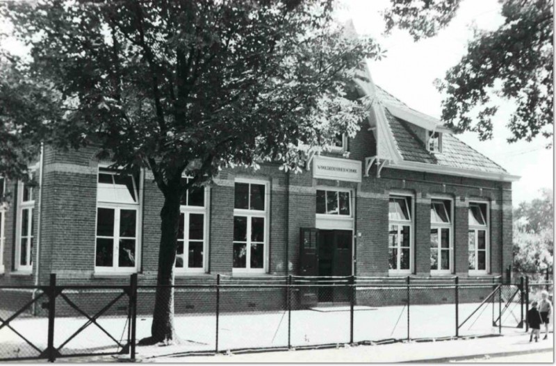 Wooldrikshoek, Wooldrikshoekschool op nr. 77, Datering 1940  .jpg