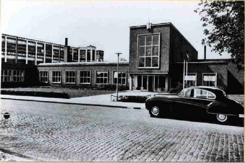 Voortsweg 131 Hoek Hulsmaatstraat Menko directiekantoor.jpg