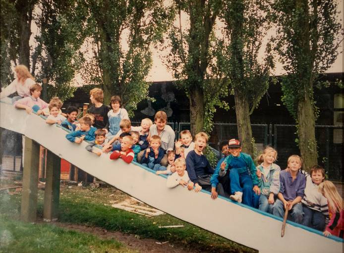 Zuiderspeeltuin in Enschede na 90 jaar nog steeds een uitje.jpg