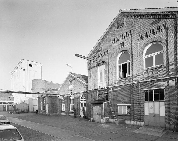 Lasondersingel Bamshoeve of Bamsplaats in het Lasonder...In 1896 was de fabriek klaar en kon de N.V.Katoenspinnerij Bamshoeve van start. Op de foto het ketelhuis...jpg