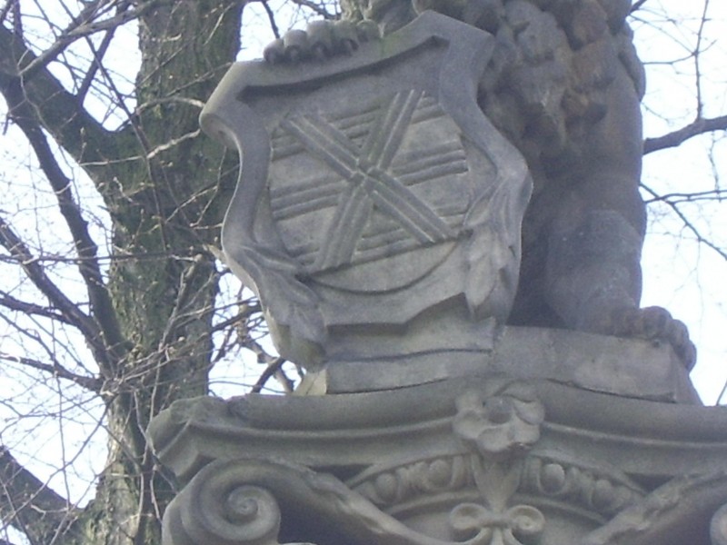 monument volkspark2.jpg