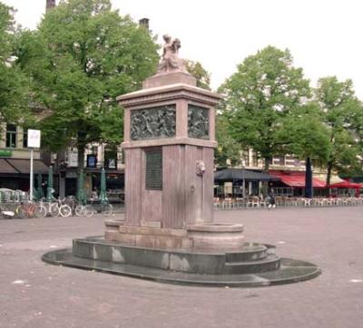 Brandmonument op de Oude Markt